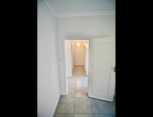 2 BEDROOM APARTMENT TO LET IN ORANJEZICHT